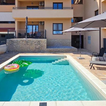 Apartment Bluemare B3 With Shared Pool Ližnjan エクステリア 写真
