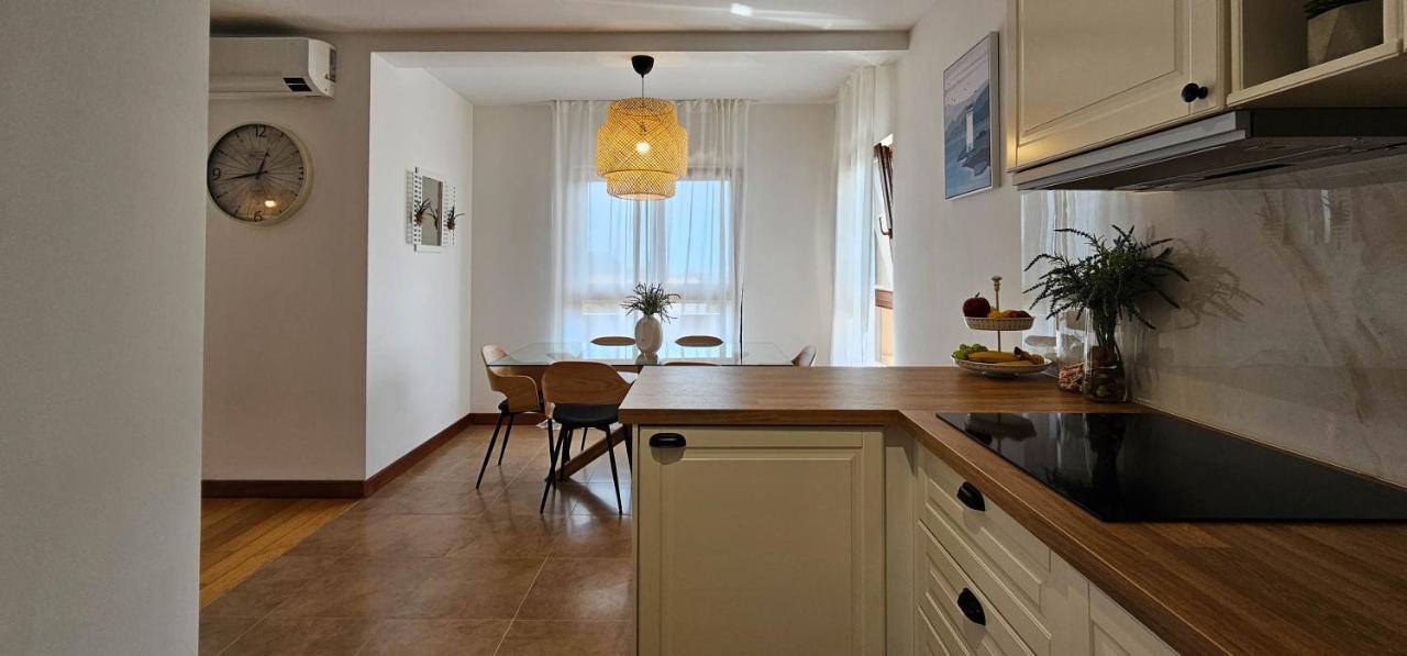 Apartment Bluemare B3 With Shared Pool Ližnjan エクステリア 写真